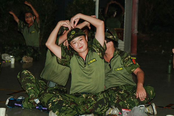 北京青少年军事特训夏令营，两大专业基地推荐