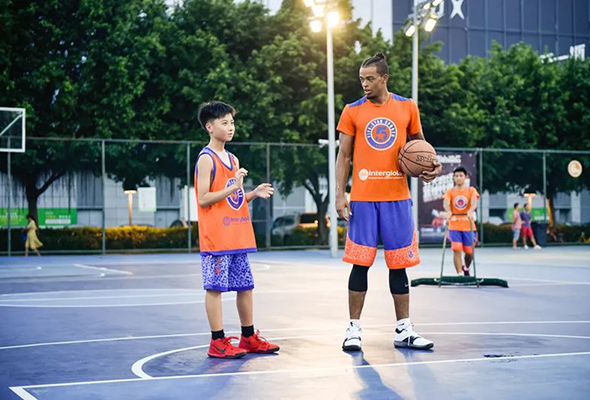 北京篮球夏令营哪个好？三家热门课程推荐！